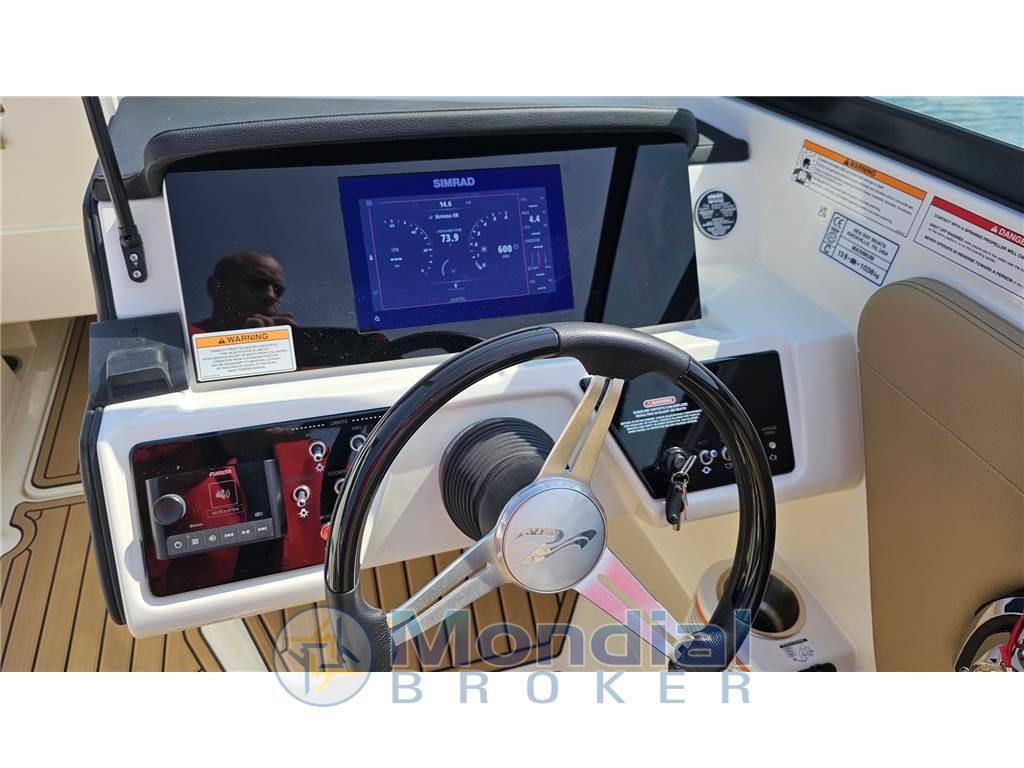 Sea ray 230 spx