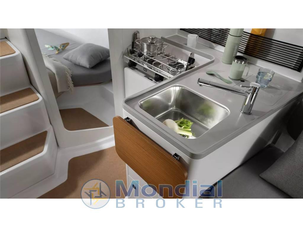 Beneteau First 30 mod.2025