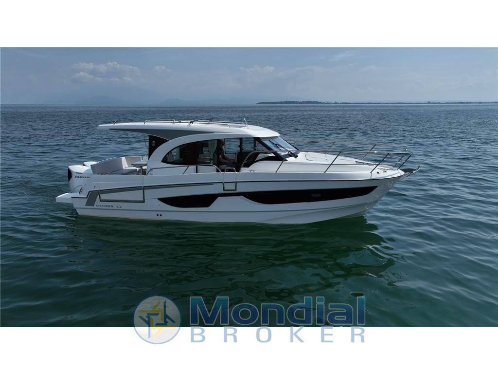 Beneteau Antares 11