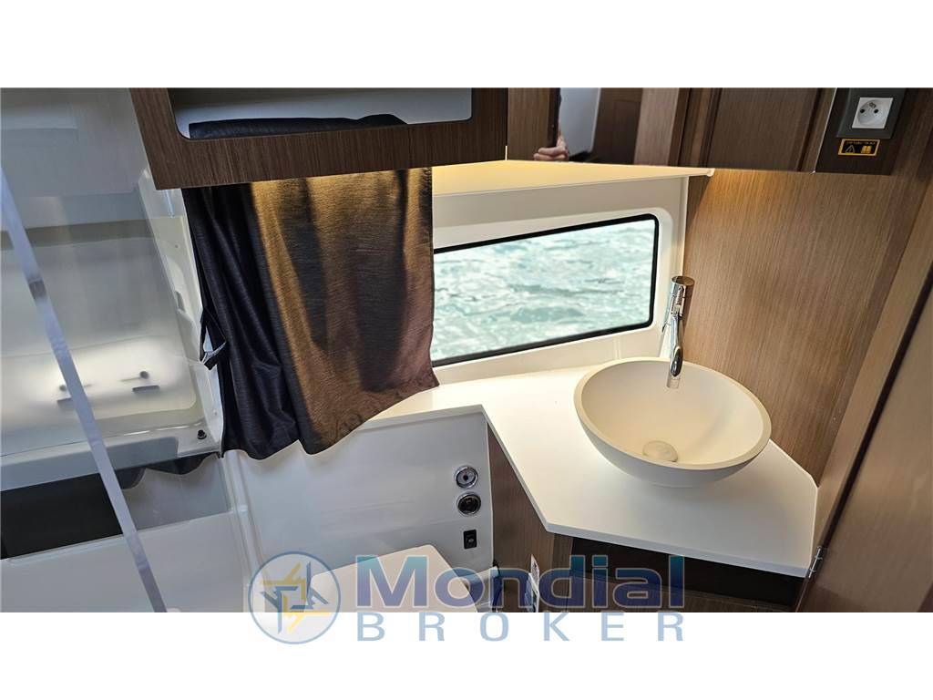 Beneteau Antares 11