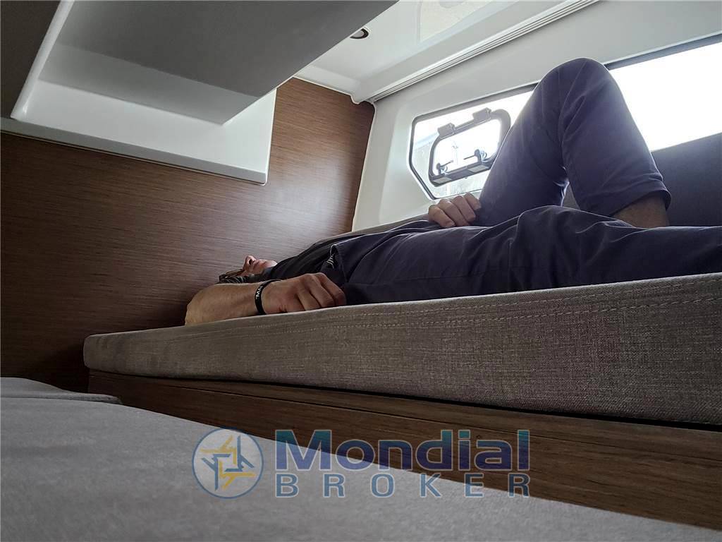 Beneteau Antares 11