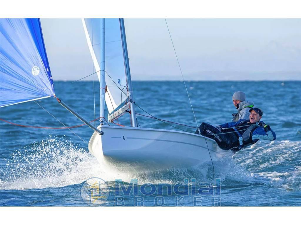 Beneteau First 14