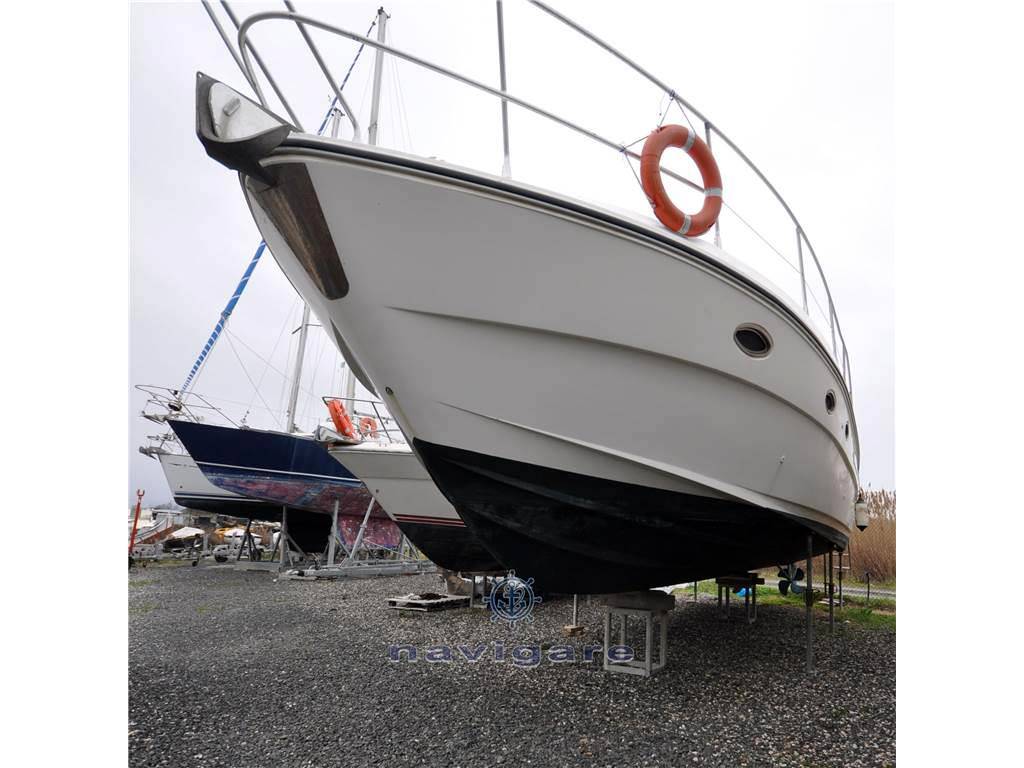 Azimut Az 37