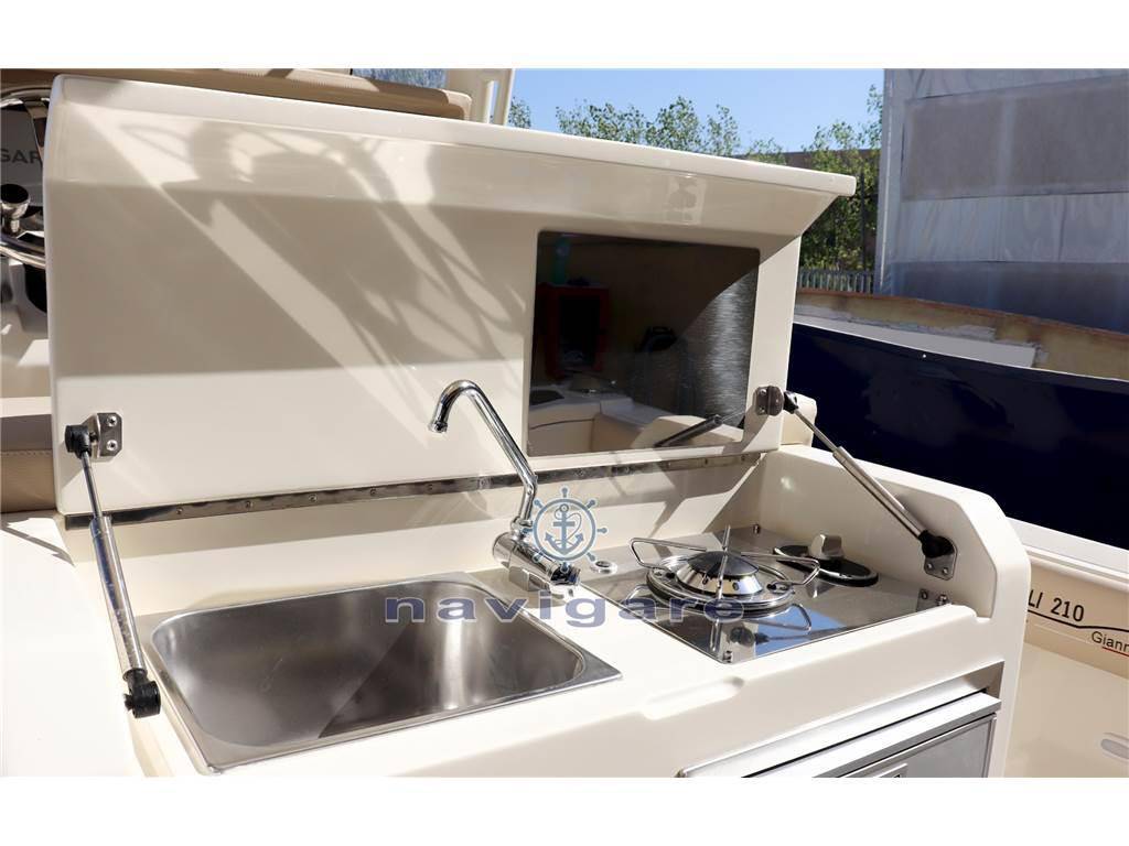 Tuccoli marine T210 giannutri