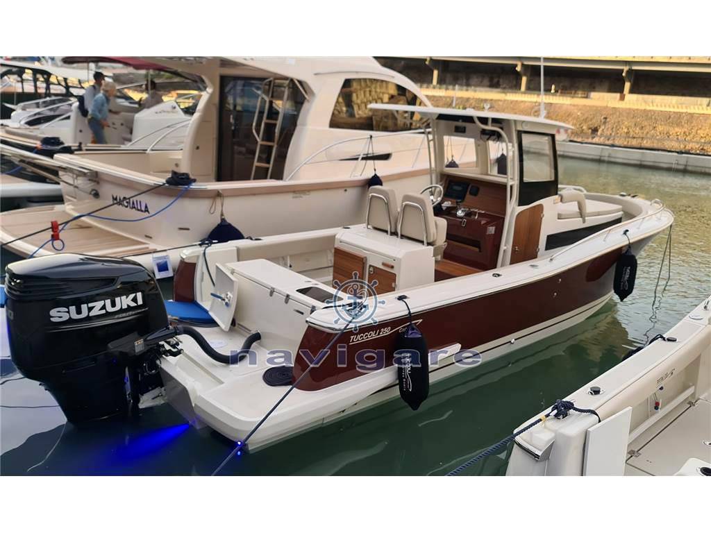 Tuccoli marine T250 capraia calarossa