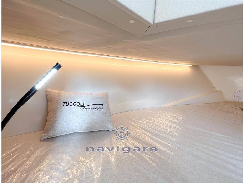 Tuccoli marine T250 capraia