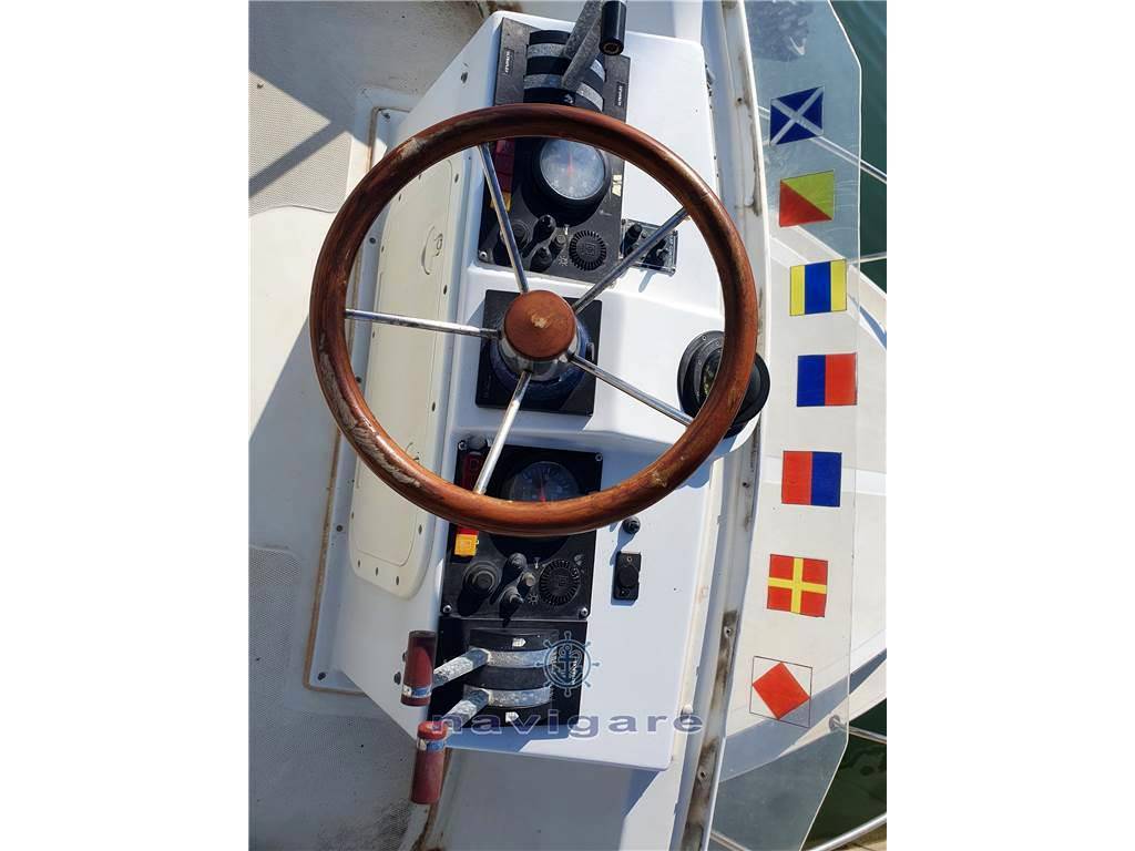 Ala blu Proteo 28 flying bridge