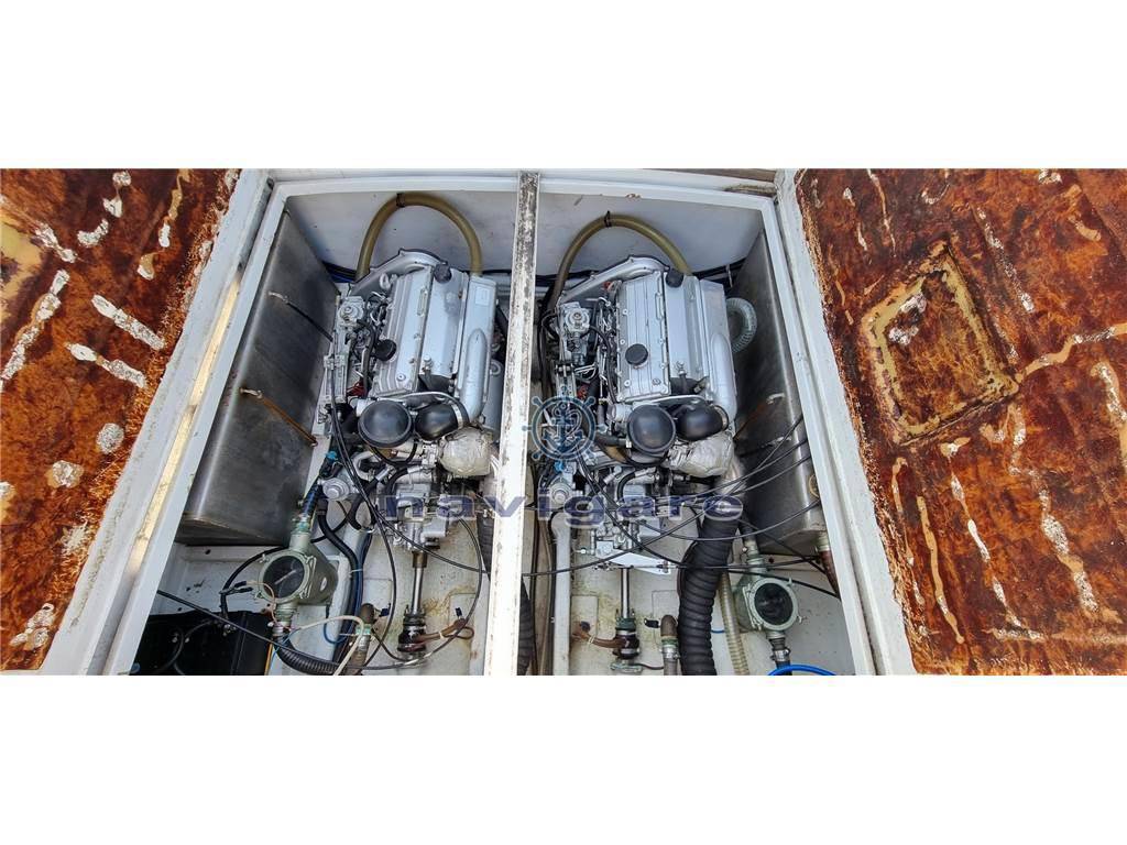 Parente Delfino 7.5 cabin