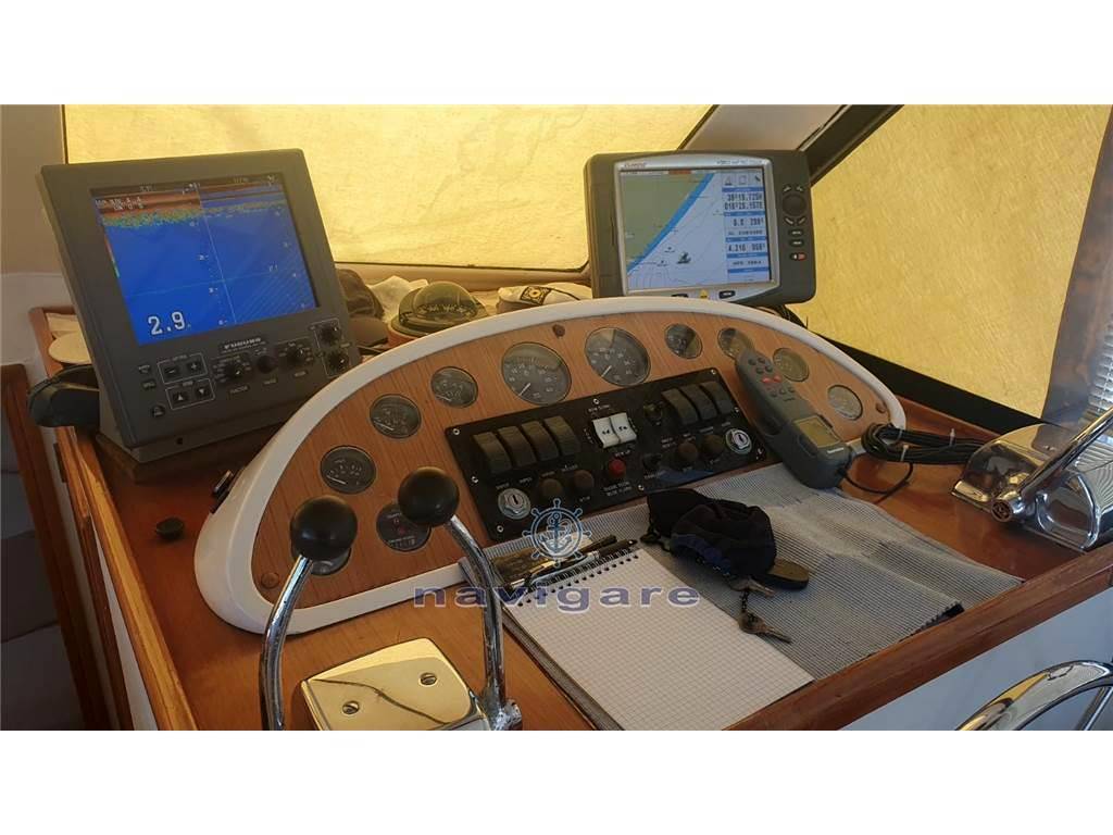 Riviera marine 33 flybridge