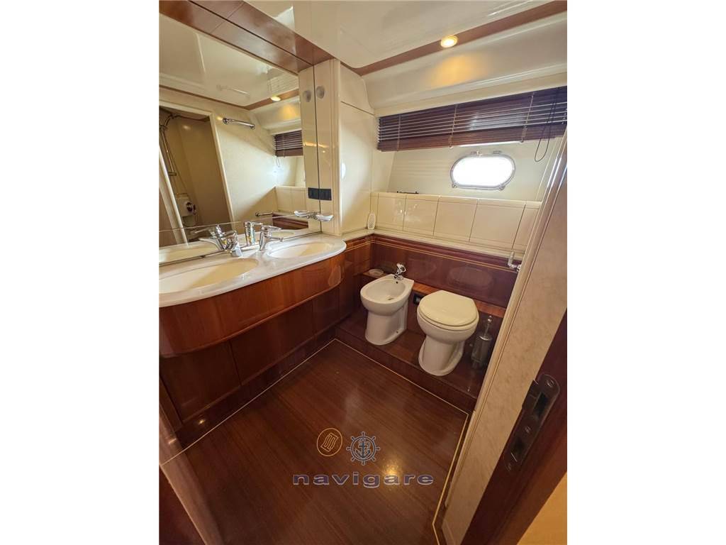 Ferretti yachts Ferretti 810