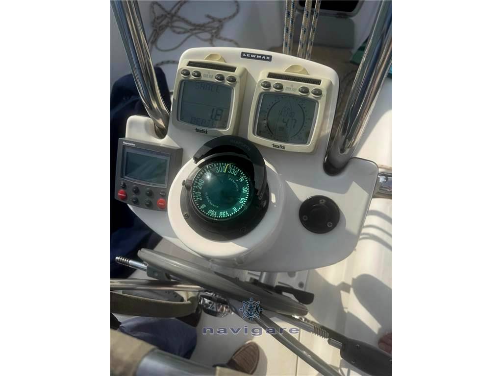 Hunter 27