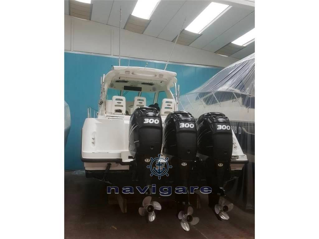 Boston whaler 345 conquest