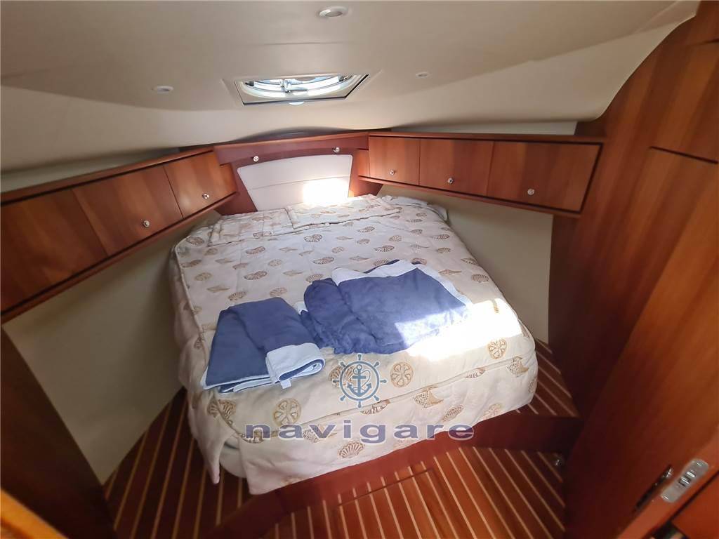 Tiara yachts 3900 sovran
