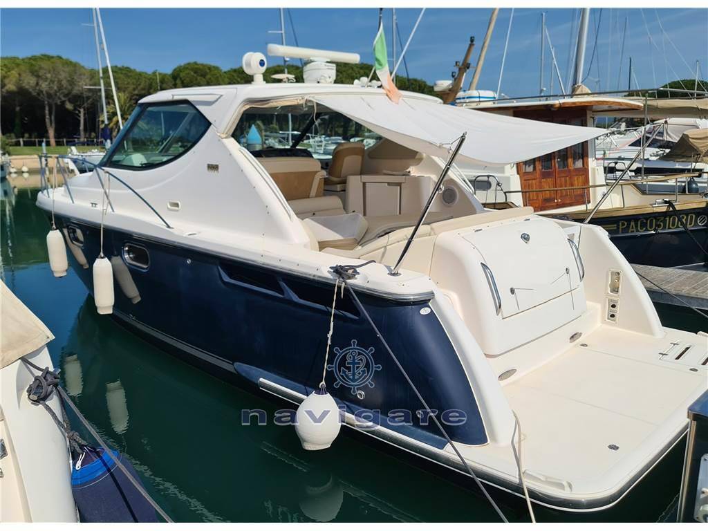 Tiara yachts 3900 sovran