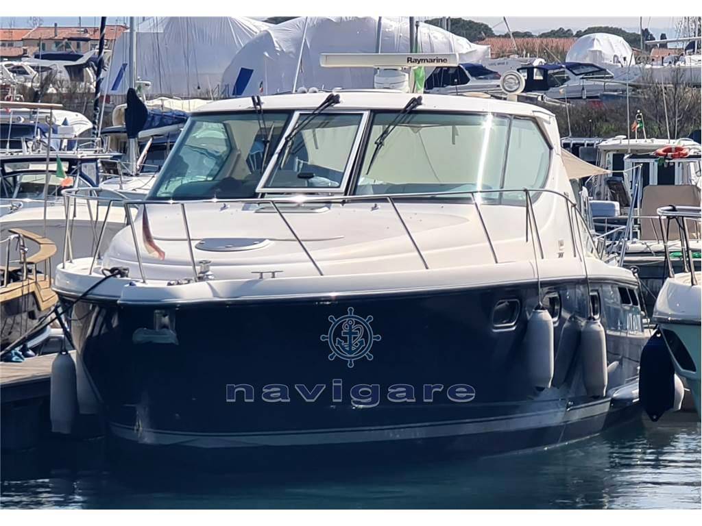 Tiara yachts 3900 sovran