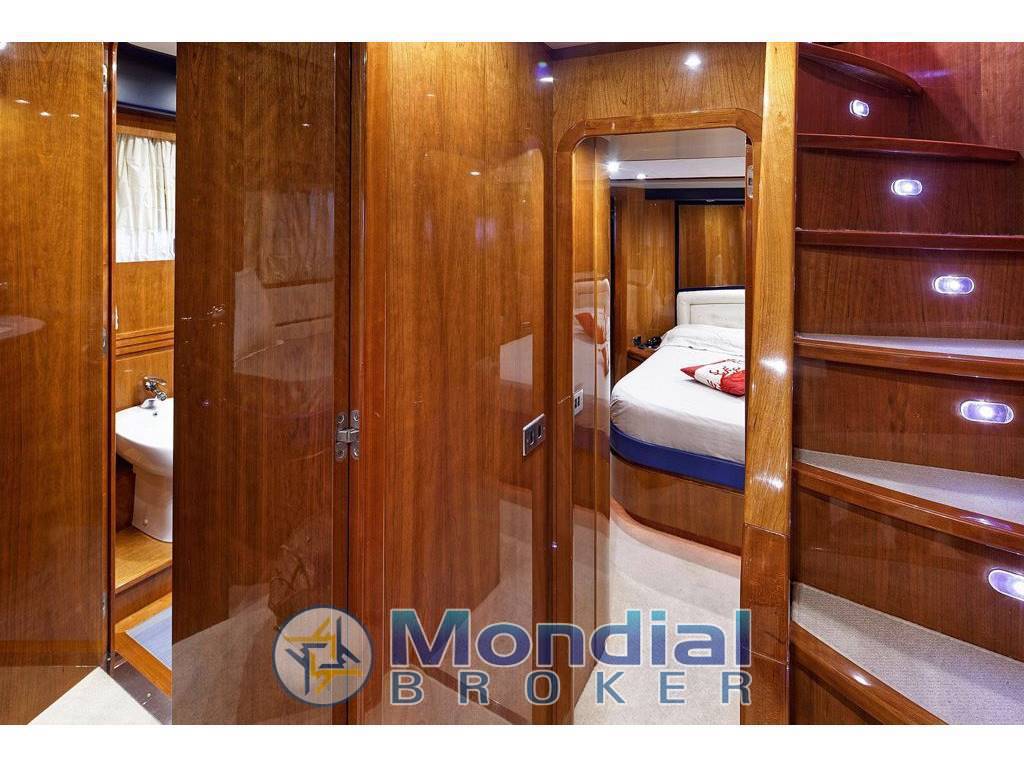 Delladriatico Pershing 72
