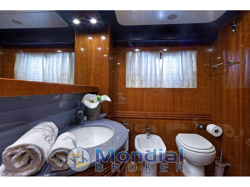 Delladriatico Pershing 72