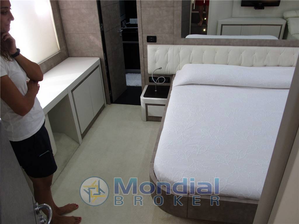 Cantieri adriatico 72 pershing