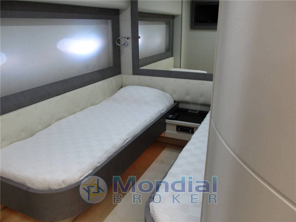 Cantieri adriatico 72 pershing