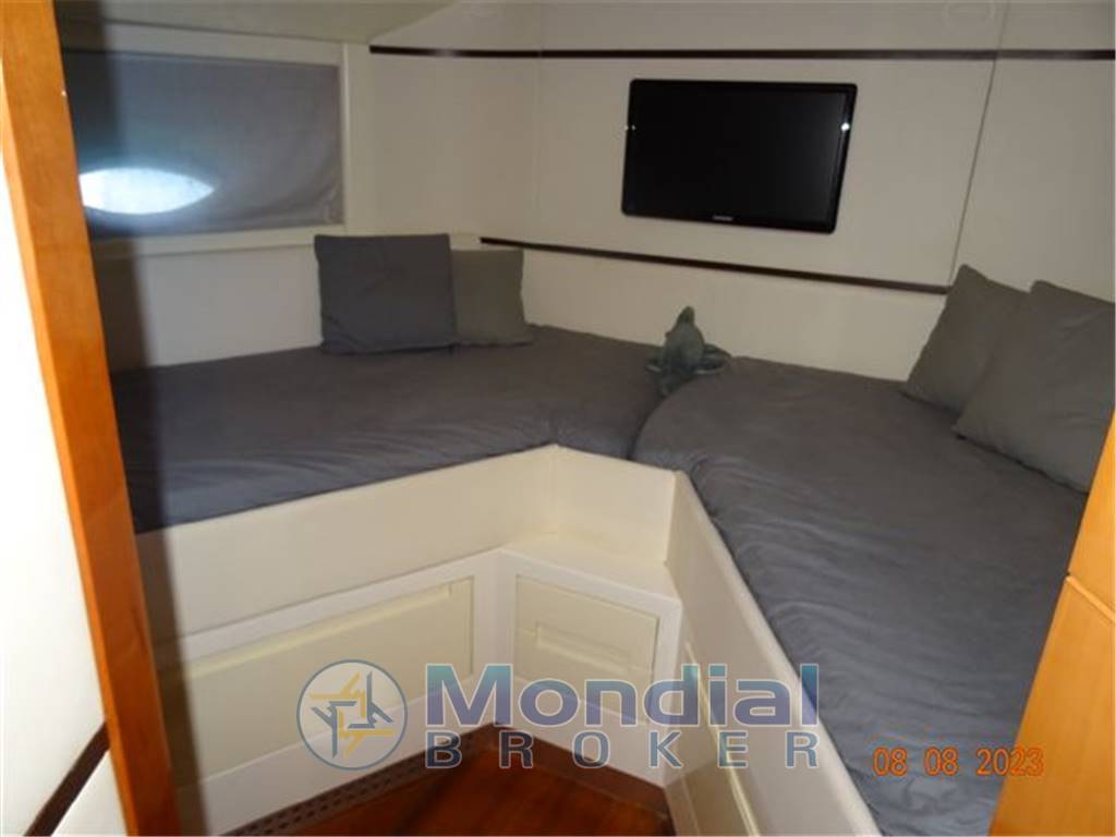 Azimut 62