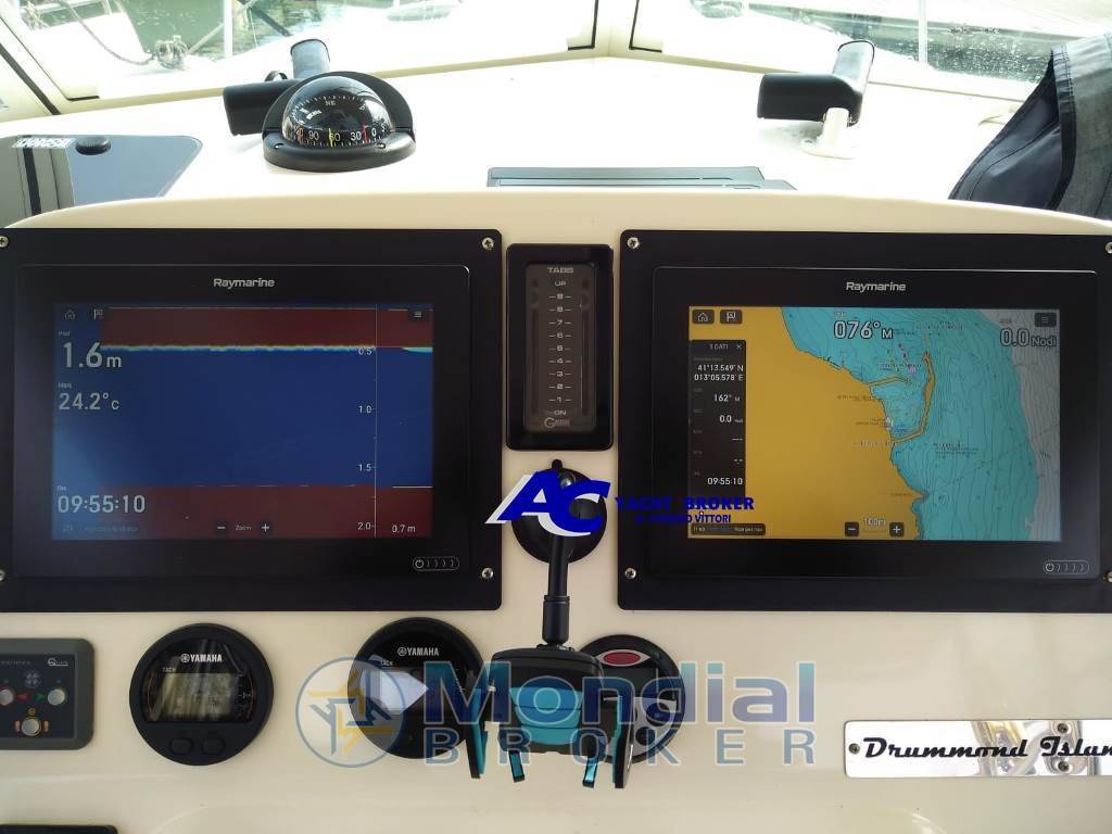 Pursuit 3480 drummond island runner