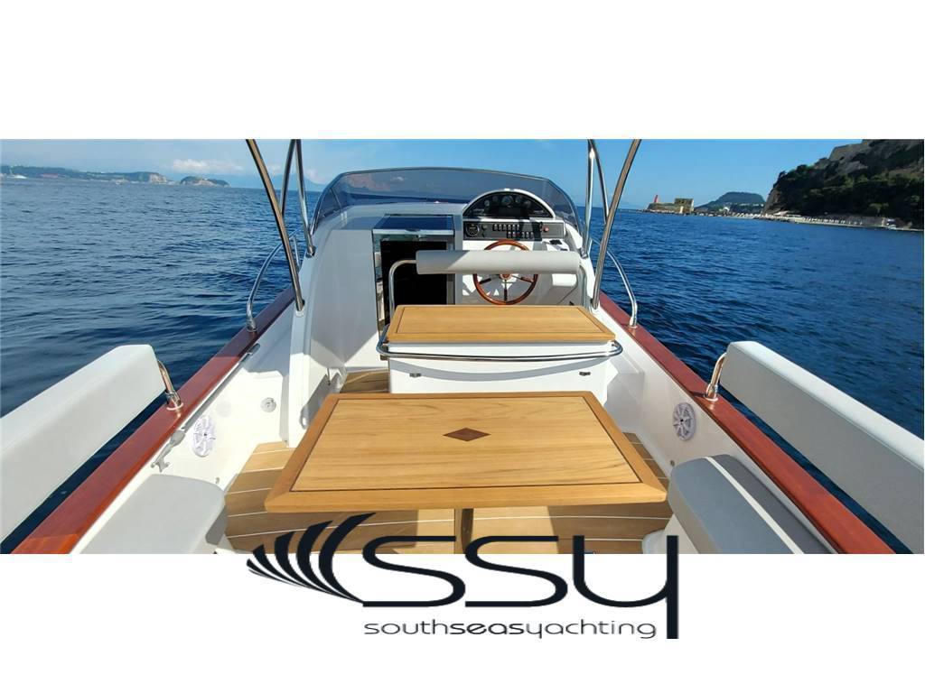 Cantieri tirrenia Gozzo viveur 28 cabin