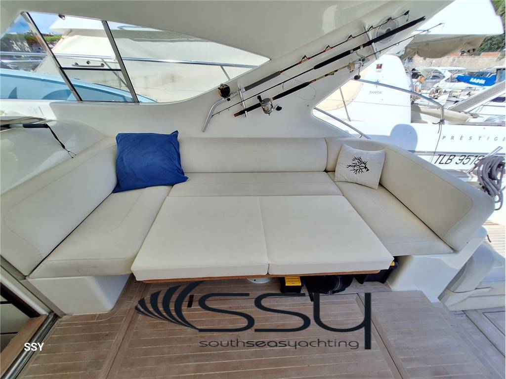 Uniesse 48 hard top