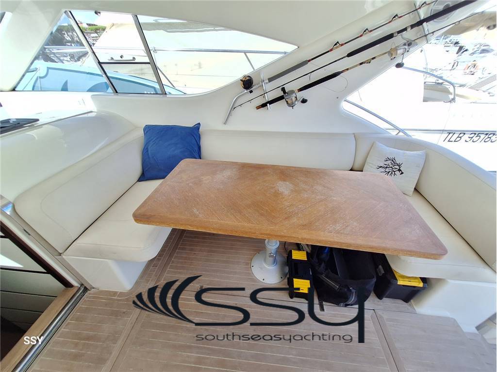 Uniesse 48 hard top
