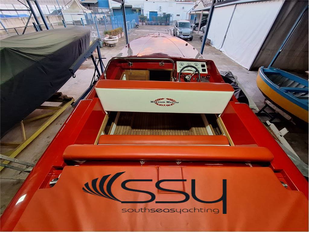Magnum marine 27 starfire