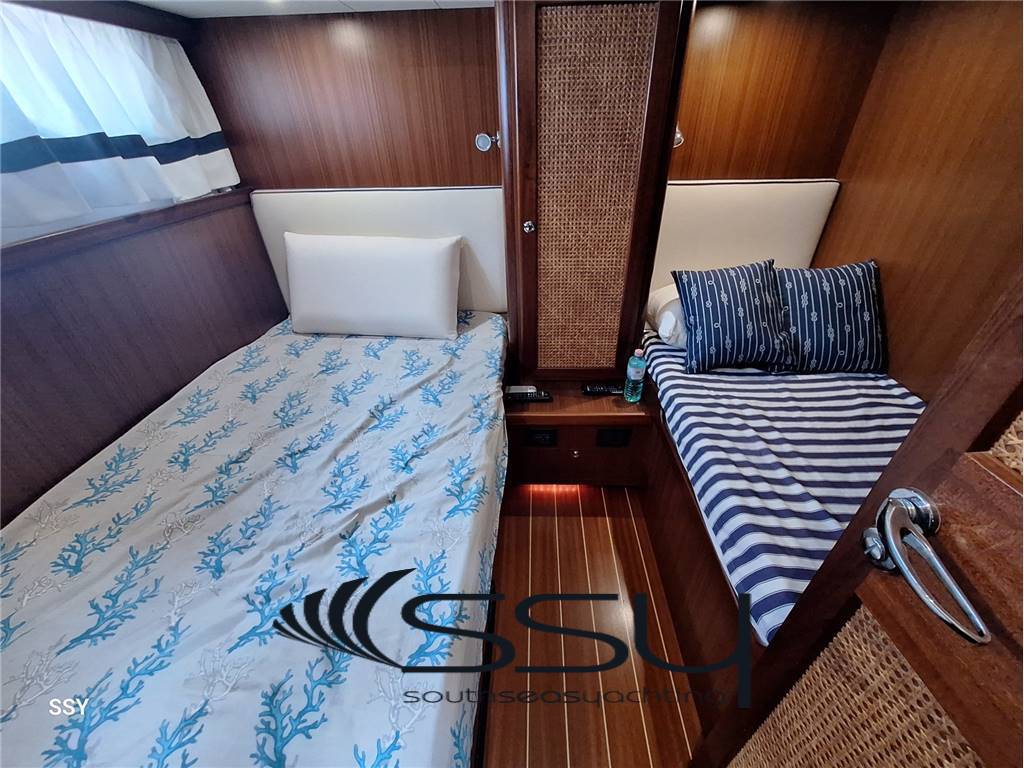Apreamare 48 hard top