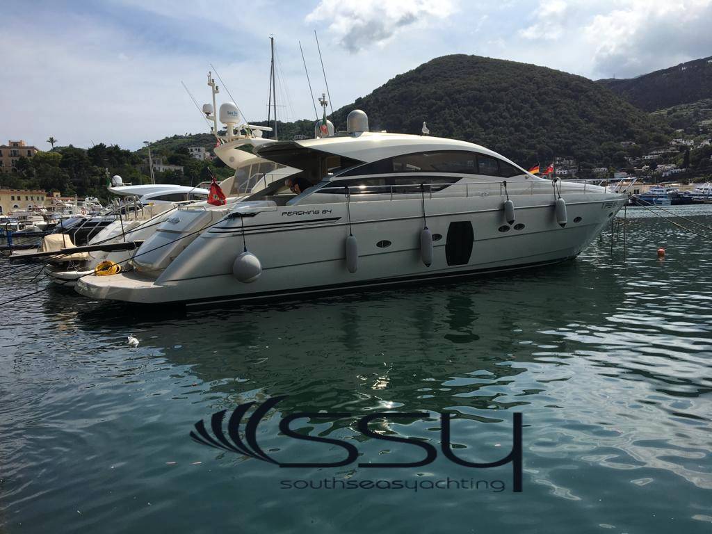 Pershing 64