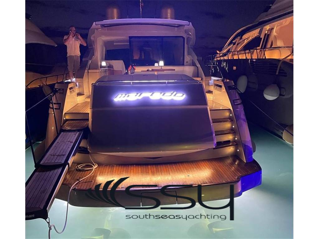 Pershing 64