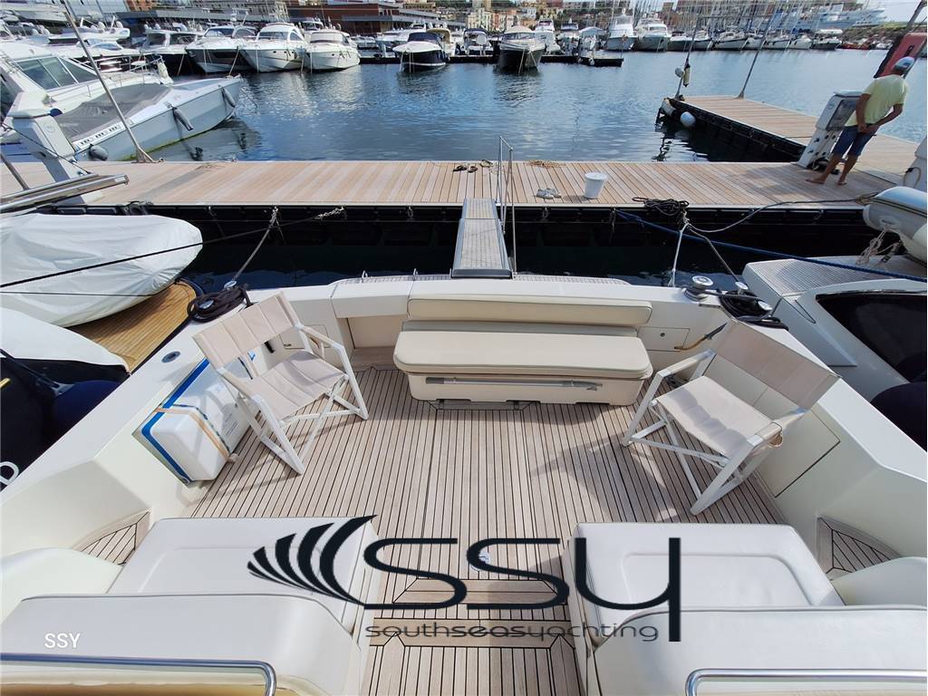 Uniesse 48 hard top