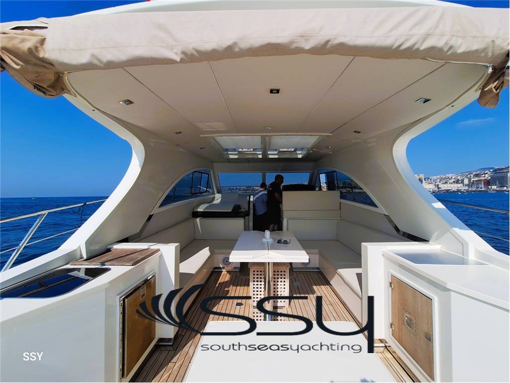 Selah marine Es line 55