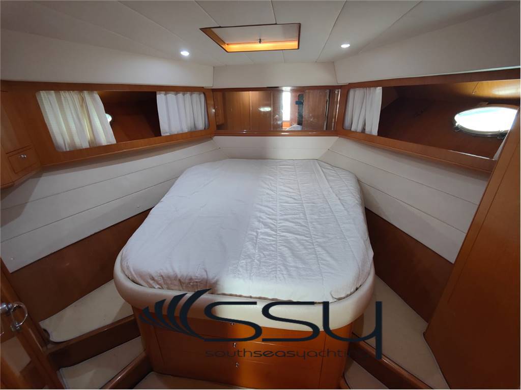 Uniesse 42 open