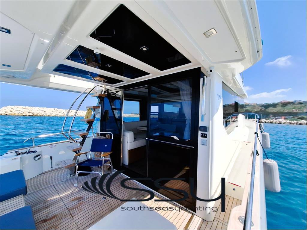 Cranchi T43 eco trawler