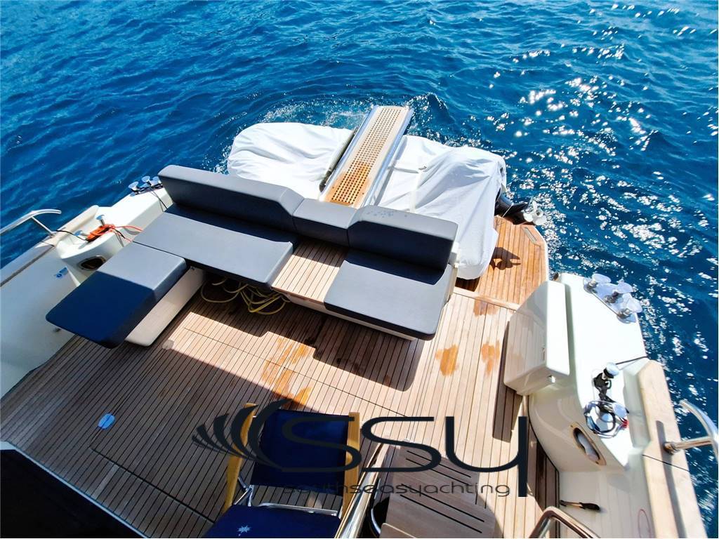 Cranchi T43 eco trawler