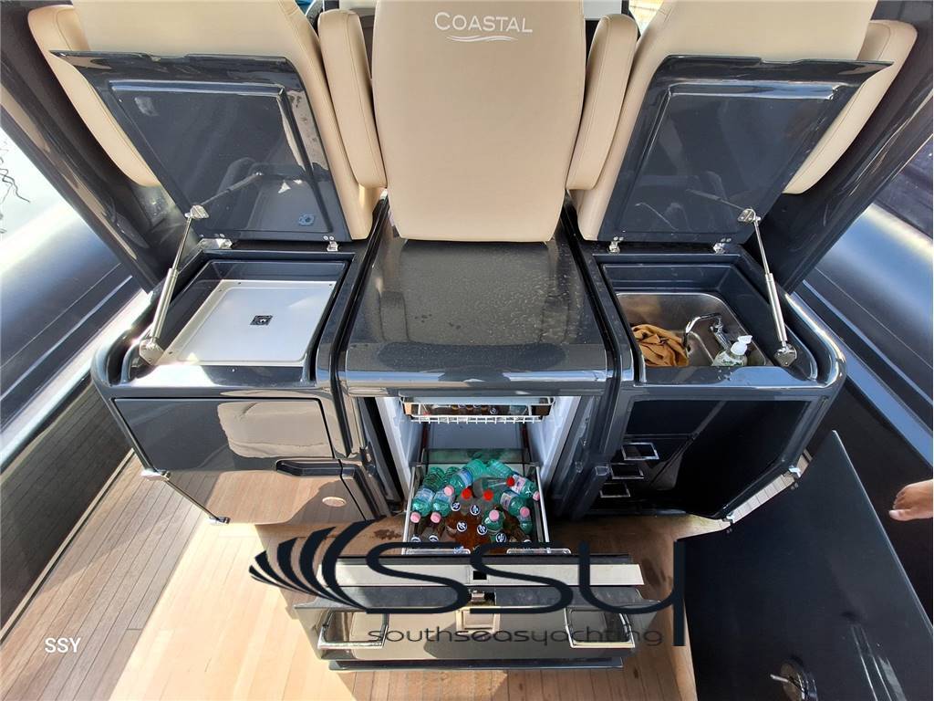 Coastal boat 46 maxi