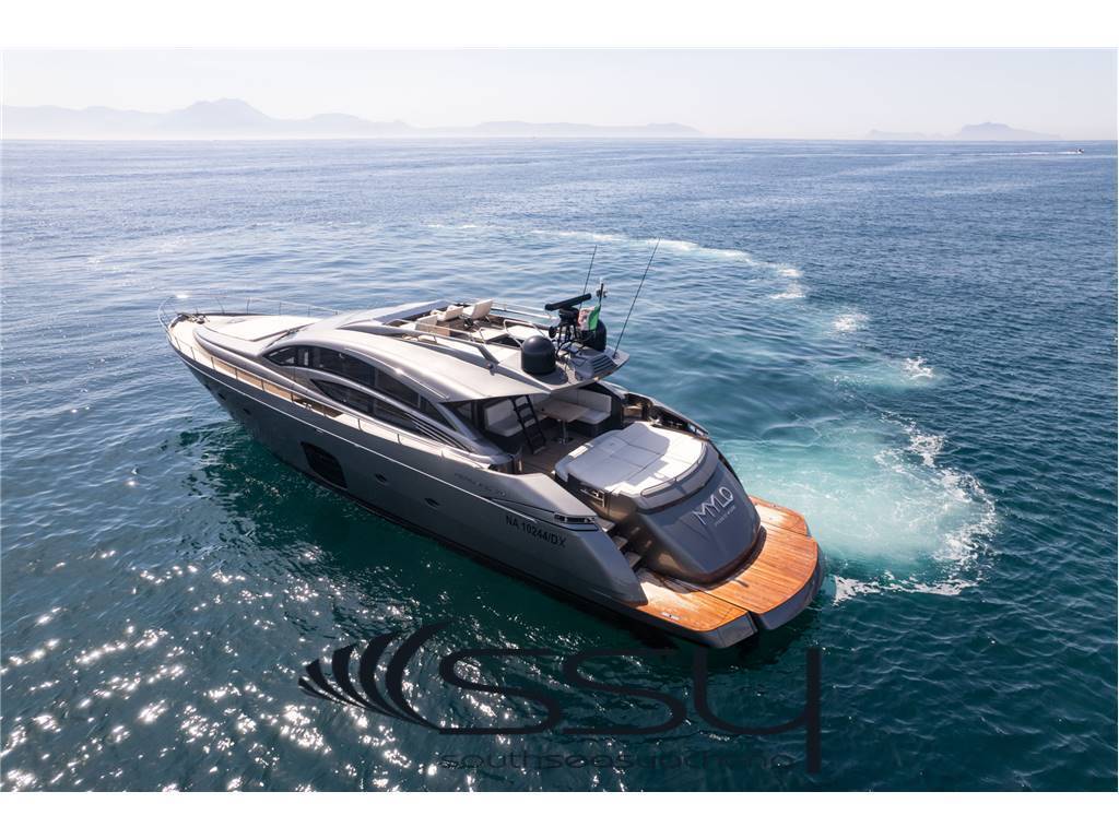 Pershing 74