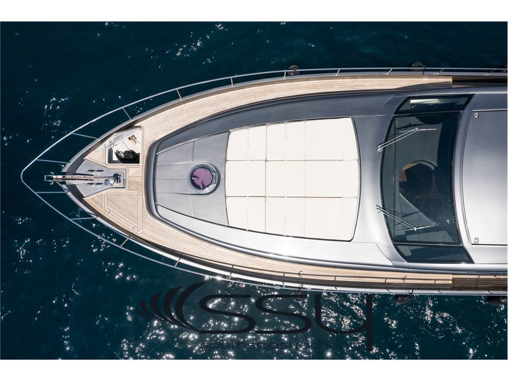 Pershing 74