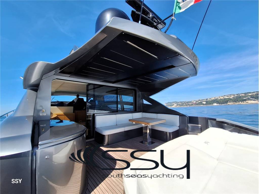 Pershing 74