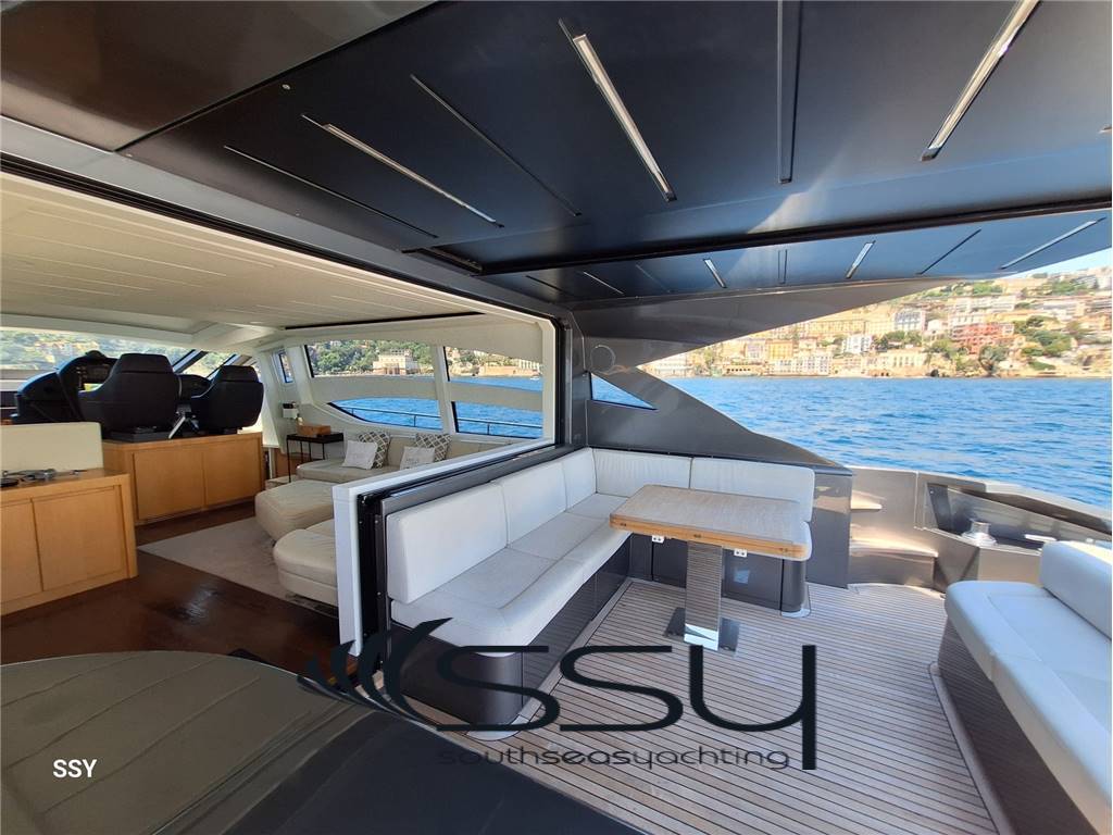 Pershing 74