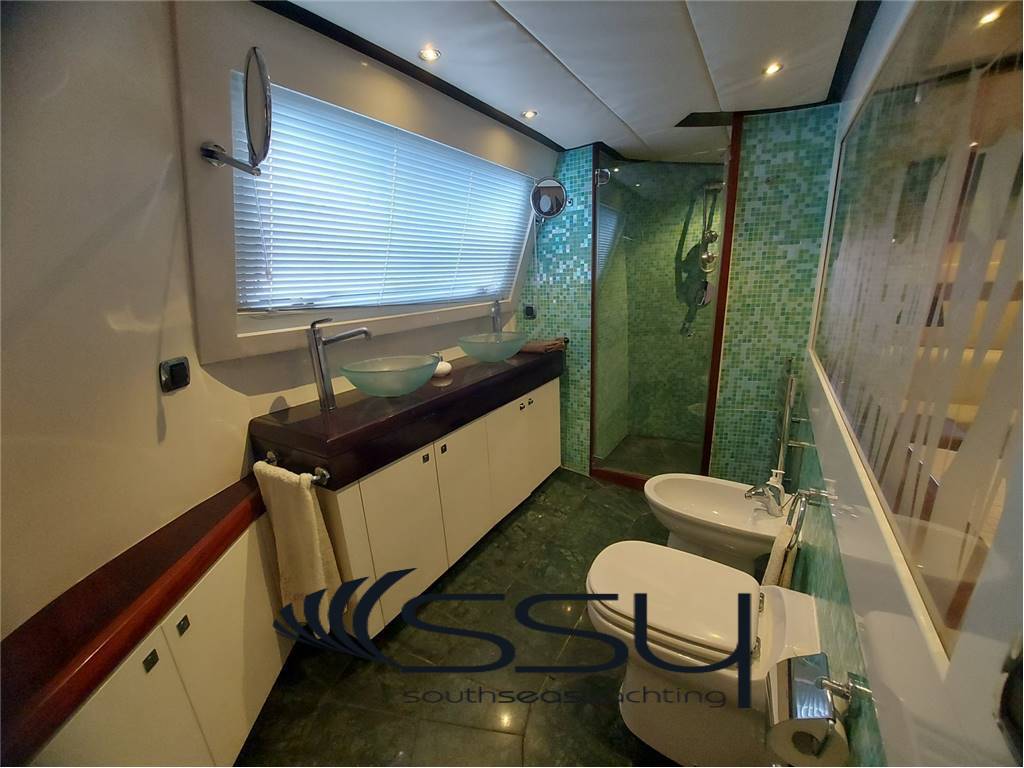 Pacific shipyard Prestige s205