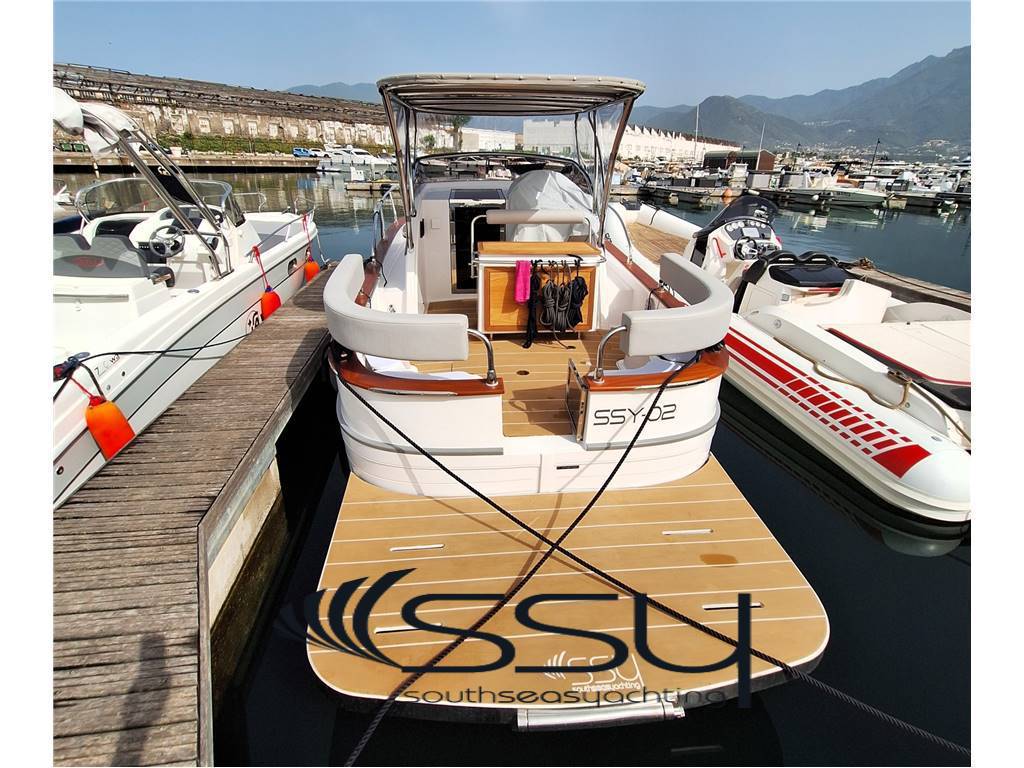 Cantieri tirrenia Gozzo viveur 28 cabin