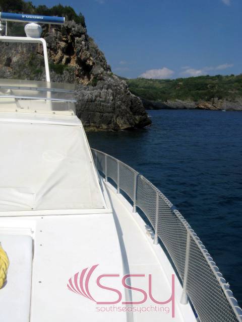 Ferretti Altura 44