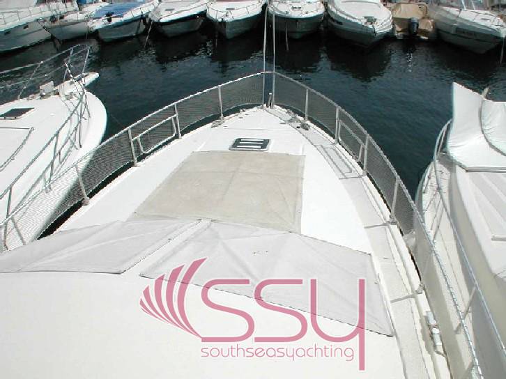 Ferretti Altura 44