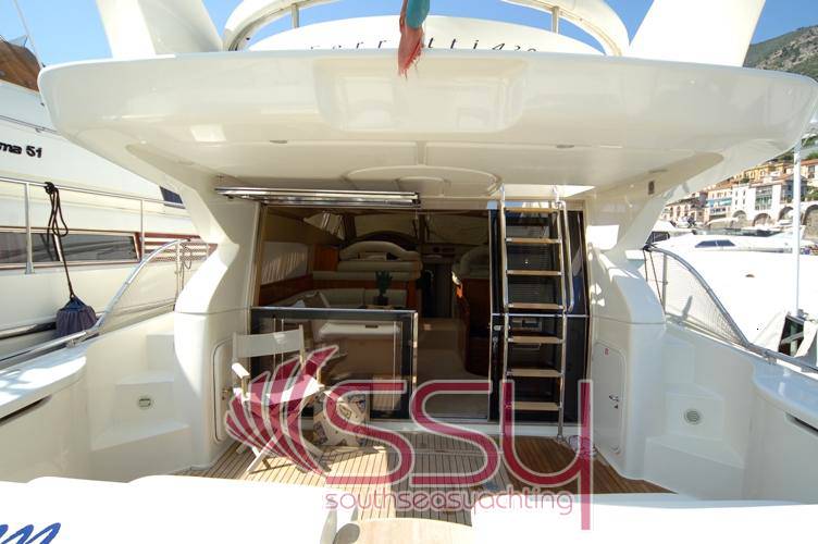 Ferretti 430