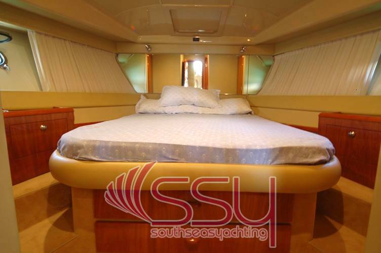 Ferretti 430