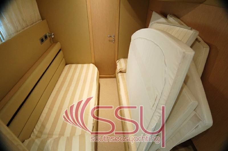 Ferretti 550 fly