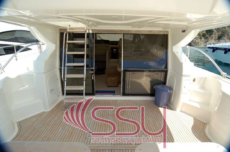 Ferretti 550 fly